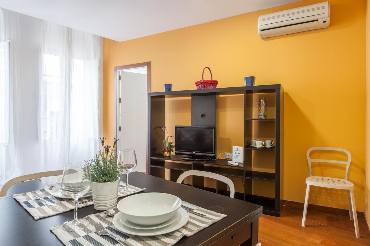 Apartamentos Cuna 41 Sevilla Bagian luar foto
