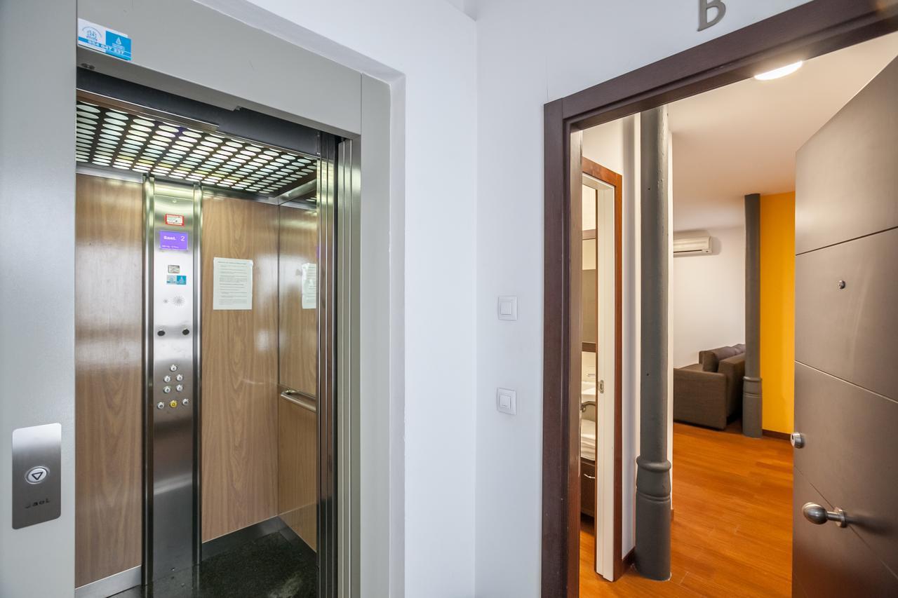 Apartamentos Cuna 41 Sevilla Bagian luar foto